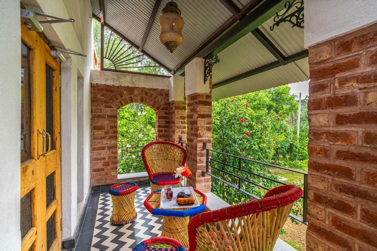 Stayvista'S Peepal Haveli - Rustic Kothi With Terrace, Breathtaking View & Bonfire Narainpur  Extérieur photo
