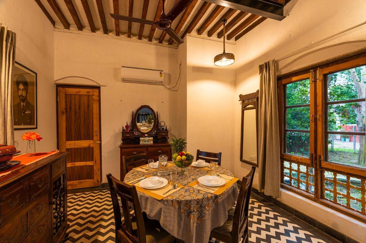 Stayvista'S Peepal Haveli - Rustic Kothi With Terrace, Breathtaking View & Bonfire Narainpur  Extérieur photo